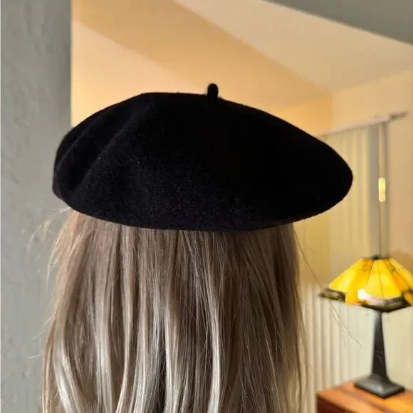 Chantaco Basque French Beret authenic and vintage EUC No wear